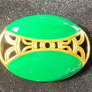 Vintage Signed Monet Gold Tone Dark Green Brooch Pin Oval Filagree Elegant